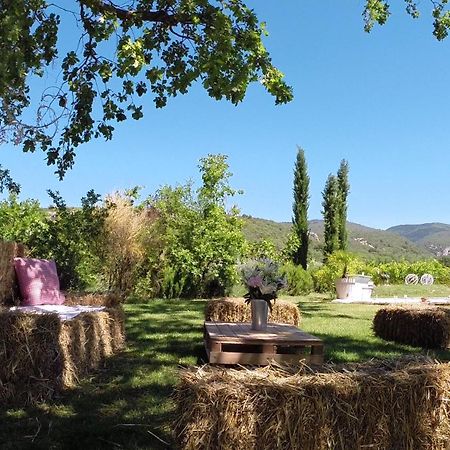 La Fontaine Des Noyers Βίλα Saint-Saturnin-les-Apt Εξωτερικό φωτογραφία